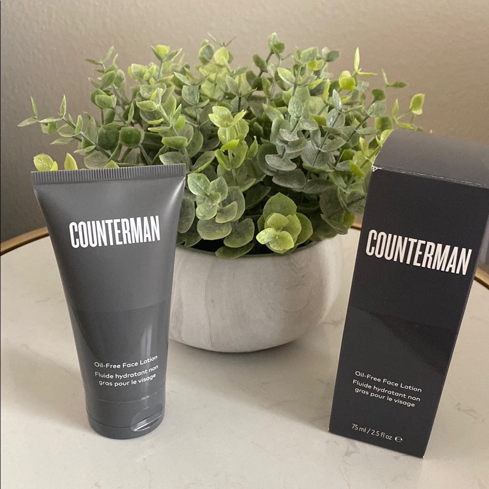 Beautycounter Gray Moisturizer